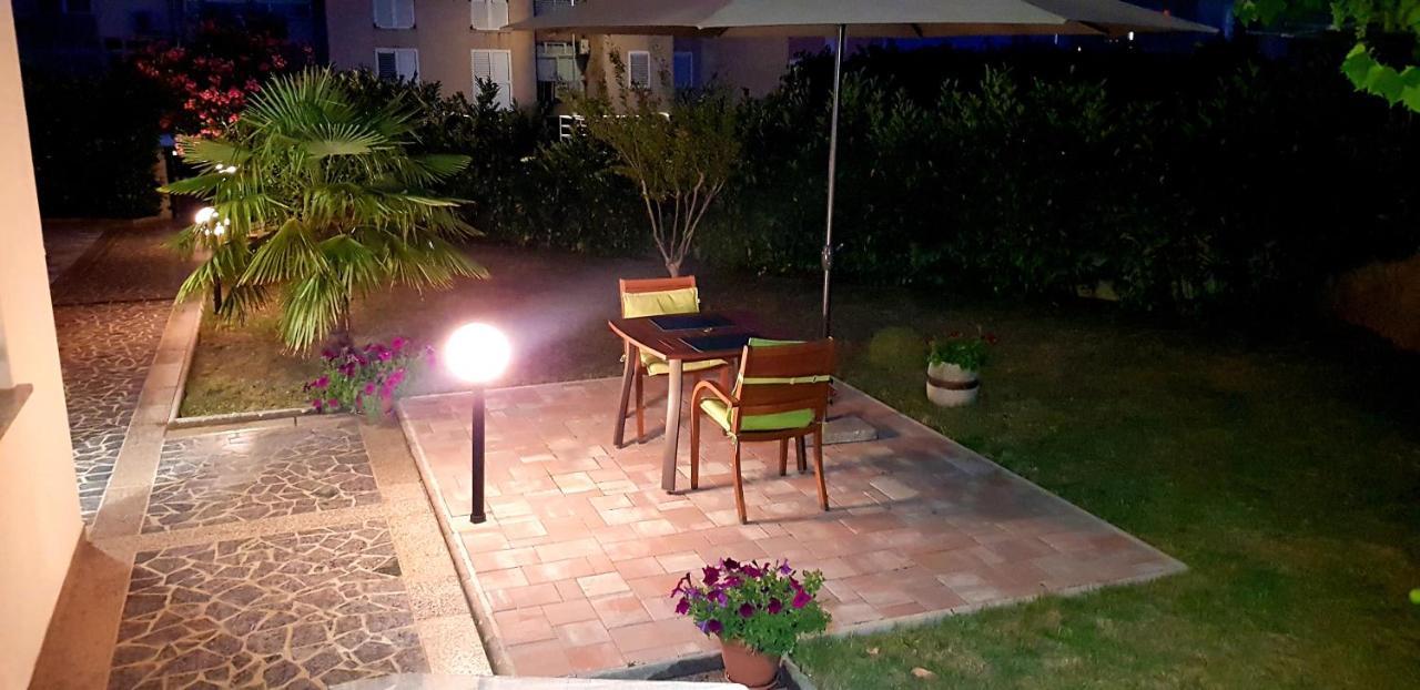 Apartmani Assa Krk คิร์ก ภายนอก รูปภาพ