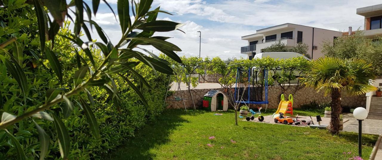 Apartmani Assa Krk คิร์ก ภายนอก รูปภาพ